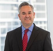 Mario Garcia-Serra Headshot